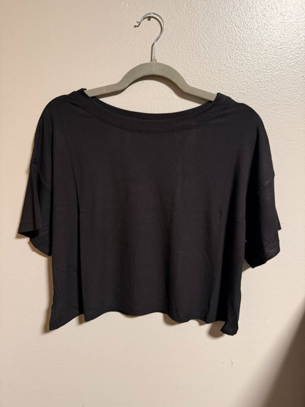 NIP Zenana Black Cropped Tee Size S, M, L Soft Everyday Basic